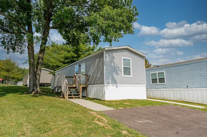 Independence Hill Pointe Mobile Home Park 2