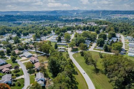 Independence Hill Pointe Mobile Home Park