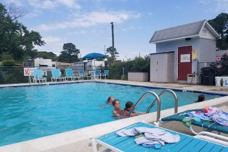 Tom's Cove Park