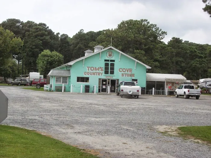 Tom's Cove Park 7