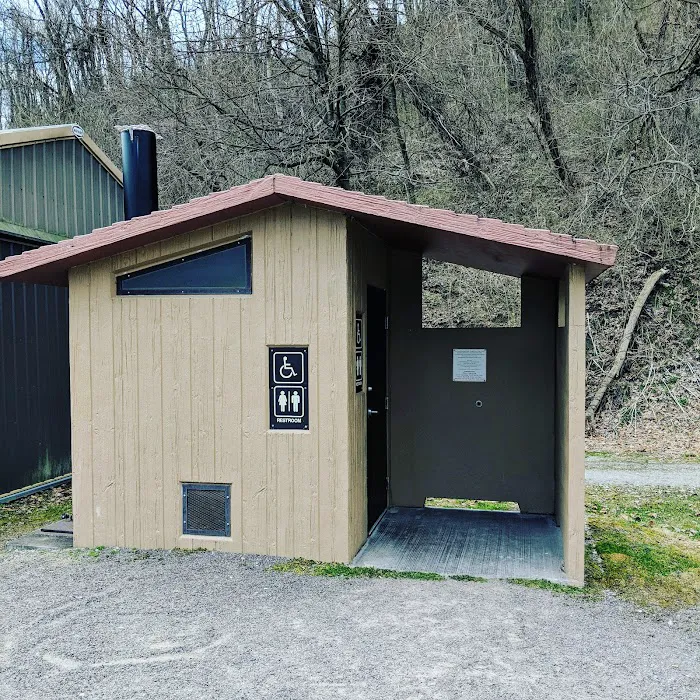 Stewart's Crossing Campground & Adirondack Shelters 6