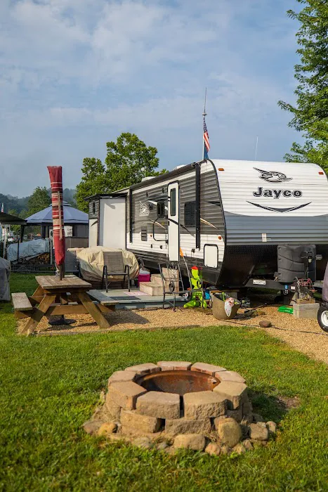 The Blue Canoe RV Resort 4