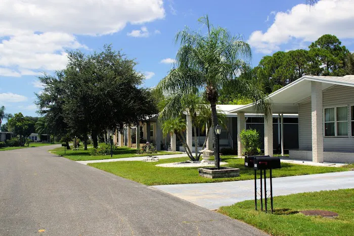 La Casa Mobile Home Park 6