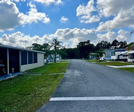 Royal Palm Mobile Home Park