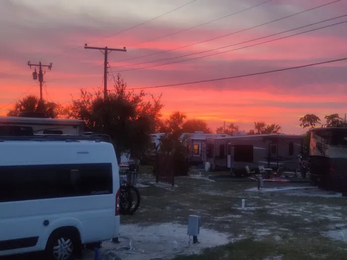 Floridays RV Park 4