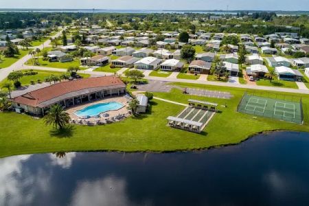 Vizcaya Lakes