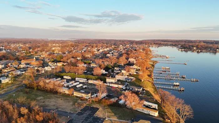 Bay Front Mobile Home Court & RV 2