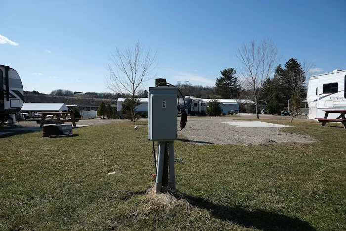 Don Huey Country Campground 6