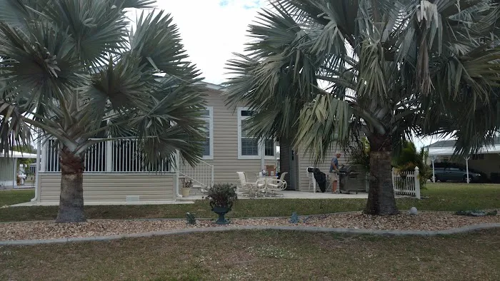 Village of Holiday Lake 4