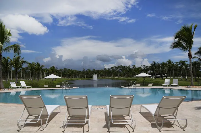 Palm Beach Motorcoach Resort 3