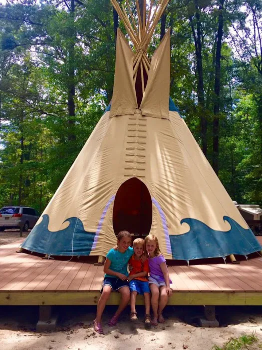 Holly Lake Campsites - Holly Lake Camp Store & Grill 5
