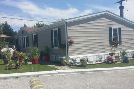 Cool Breeze Mobile Home Park