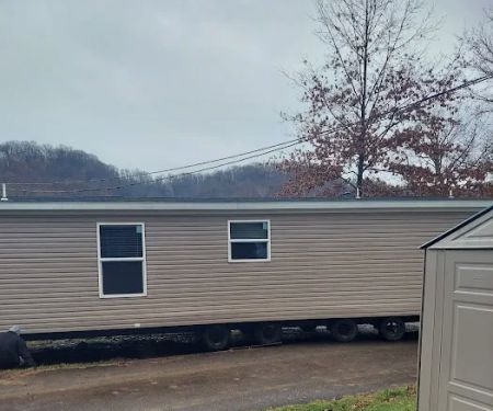 Wallace Trailer Court