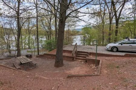 Seven Points Campground