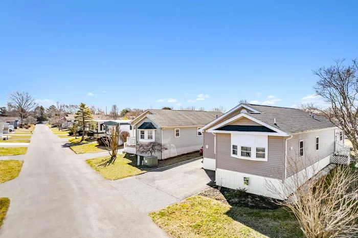 Colonial East Manufactured Home Community 5