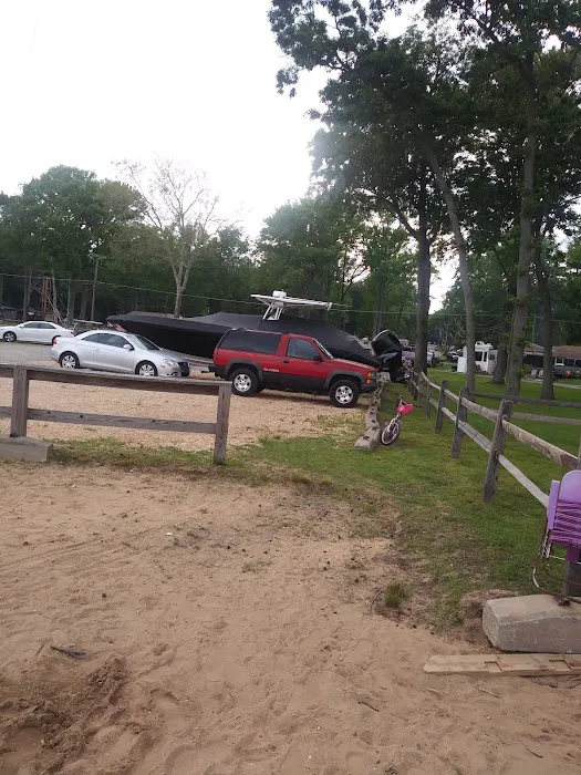 Craft Haven Campground & Marina 6
