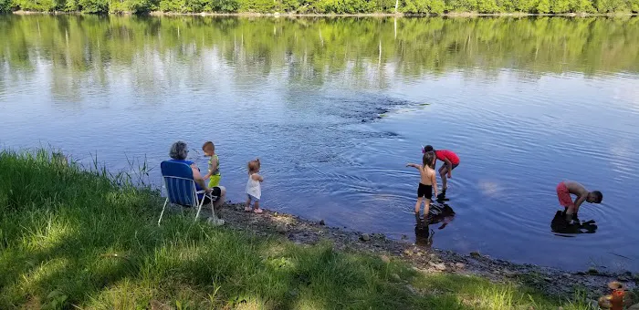 Bowser's Riverfront Campground 10