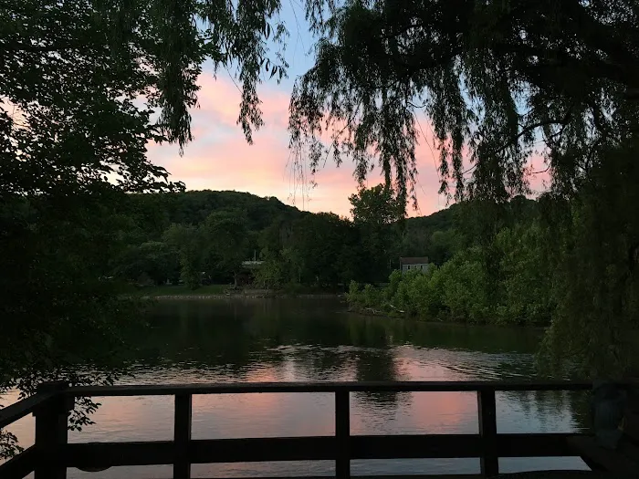 RIVERBANK CAMPGROUND AND COTTAGE RENTAL 8