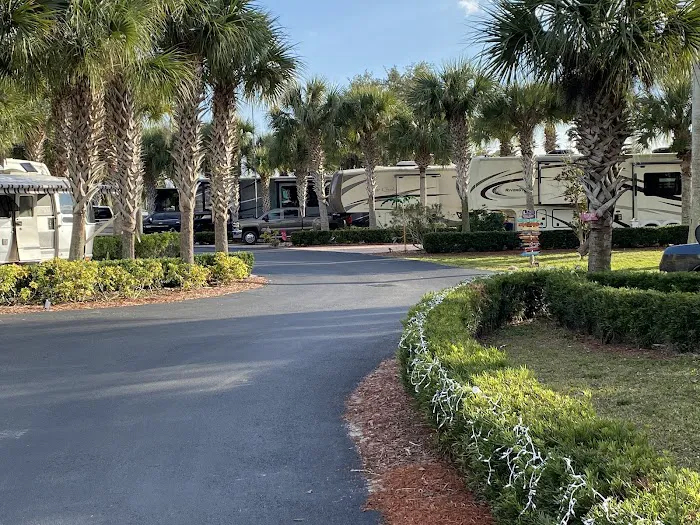 Water's Edge Motor Coach & RV Resort 3