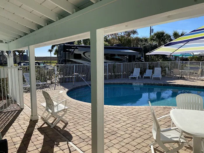Water's Edge Motor Coach & RV Resort 2
