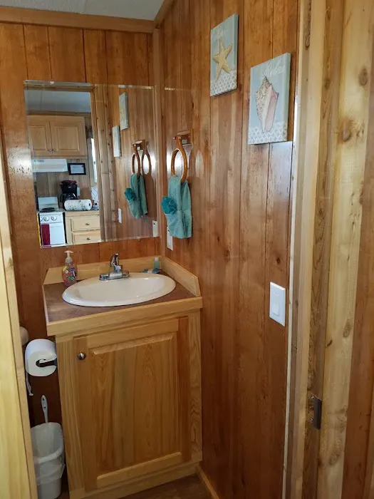 Barlow's RV and Fish Camp 1