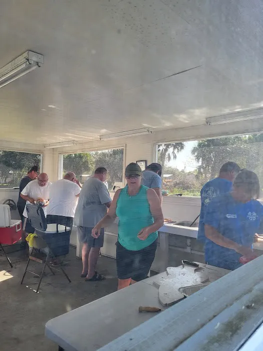Barlow's RV and Fish Camp 8