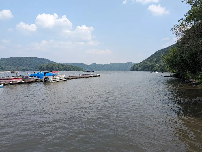 Gamler's Boat Yard Campgrounds 4