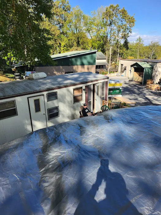 Gamler's Boat Yard Campgrounds 10