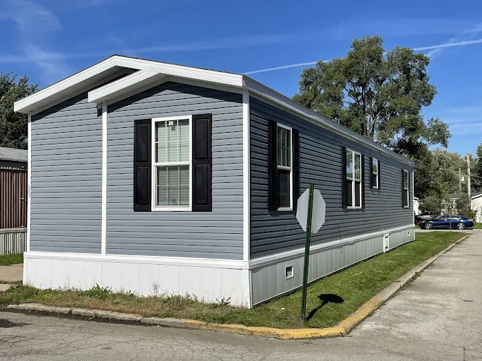 Colonial Estates Mobile Home Park 3