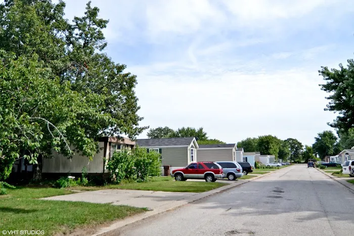 Mansard Du Lac Manufactured Home Community 8