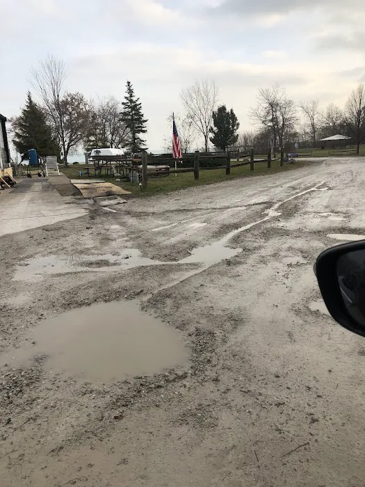 MWR Navy Great Lakes RV Campground 10
