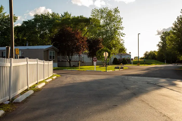 Queens Estates 7