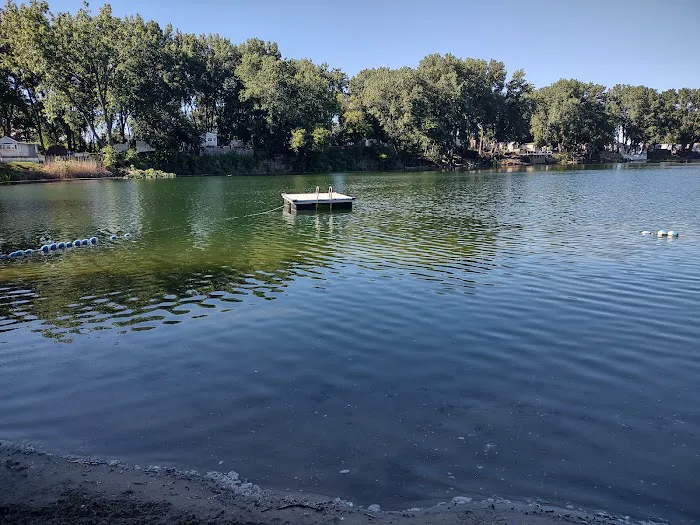 Lakeshore Camp Resort 8