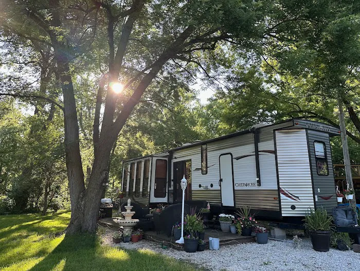 Fox Bluff Cottages & RV 2