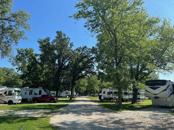 Fox Bluff Cottages & RV 6