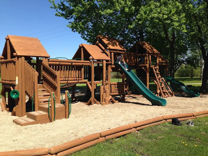 Chicago Northwest KOA Holiday 4