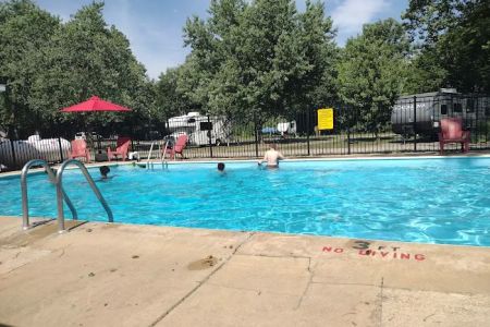 Kankakee South KOA Holiday