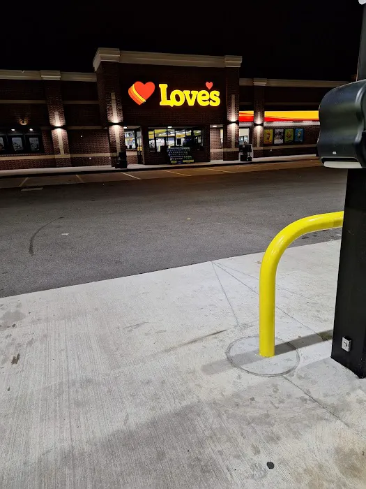 Love's RV Hookup 7