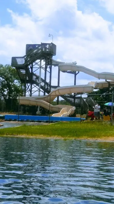 Lake Holiday 5