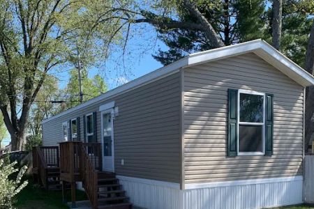 TOWN & COUNTRY MOBILE HOME COURT