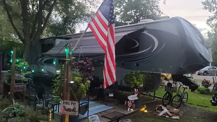 Kamp Across From the Dunes 10