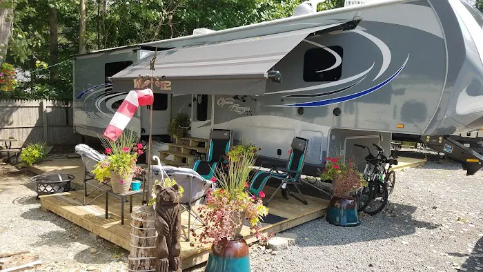Kamp Across From the Dunes 3