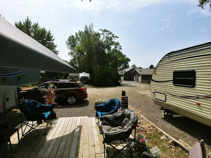 Kamp Across From the Dunes 5