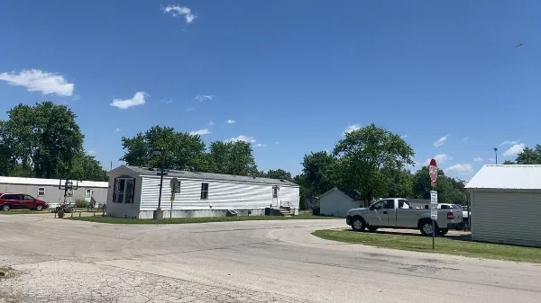 Prairieland Estates Mobile Home Community 7
