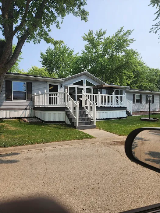 Knollwood Estates Mobile Home 4