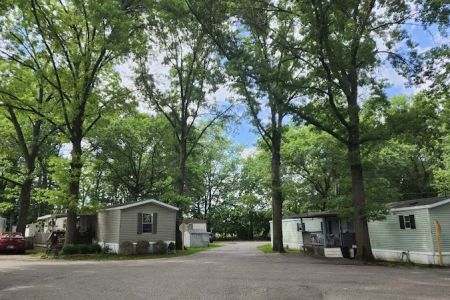 Maplewood Village MHC