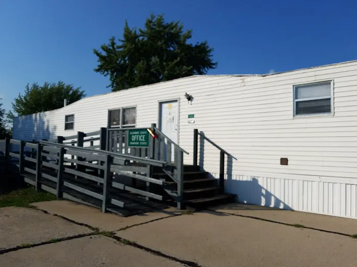 Alexander & Grandview Estates Office 4