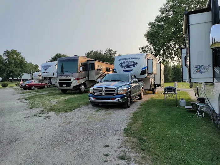 Tin Cup RV Park - Mahomet, Illinois 7