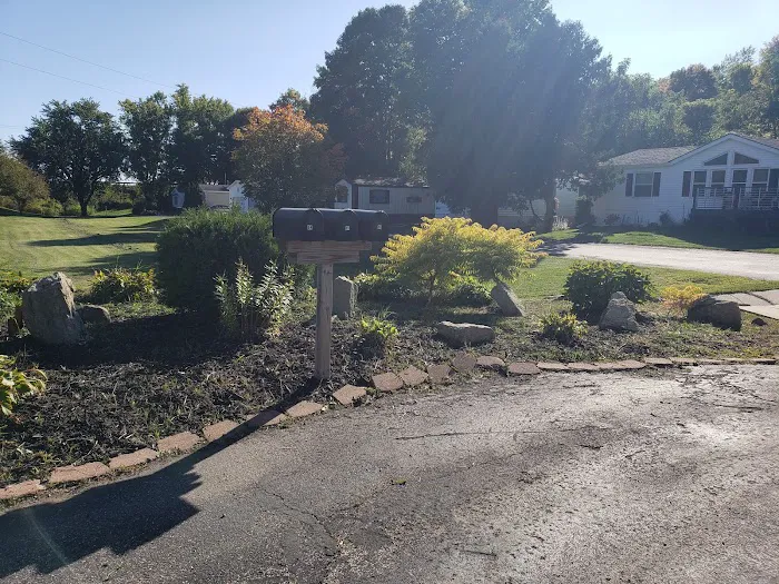 Blue Mounds Mobile Home Community 5