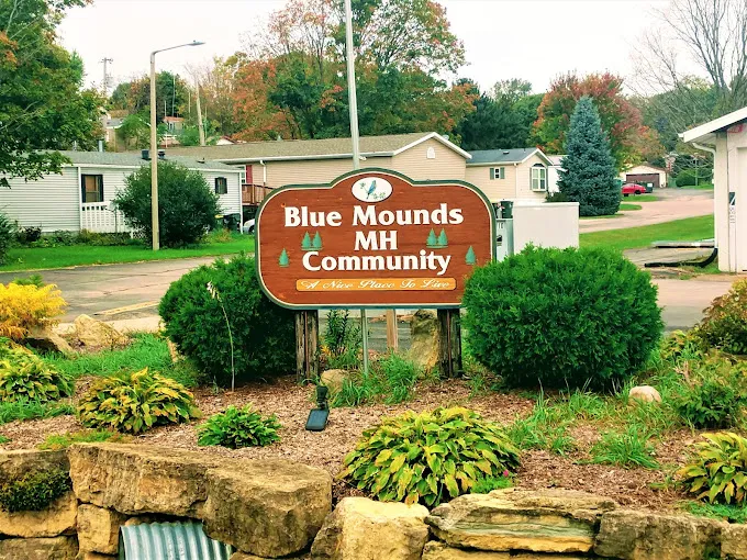 Blue Mounds Mobile Home Community 4